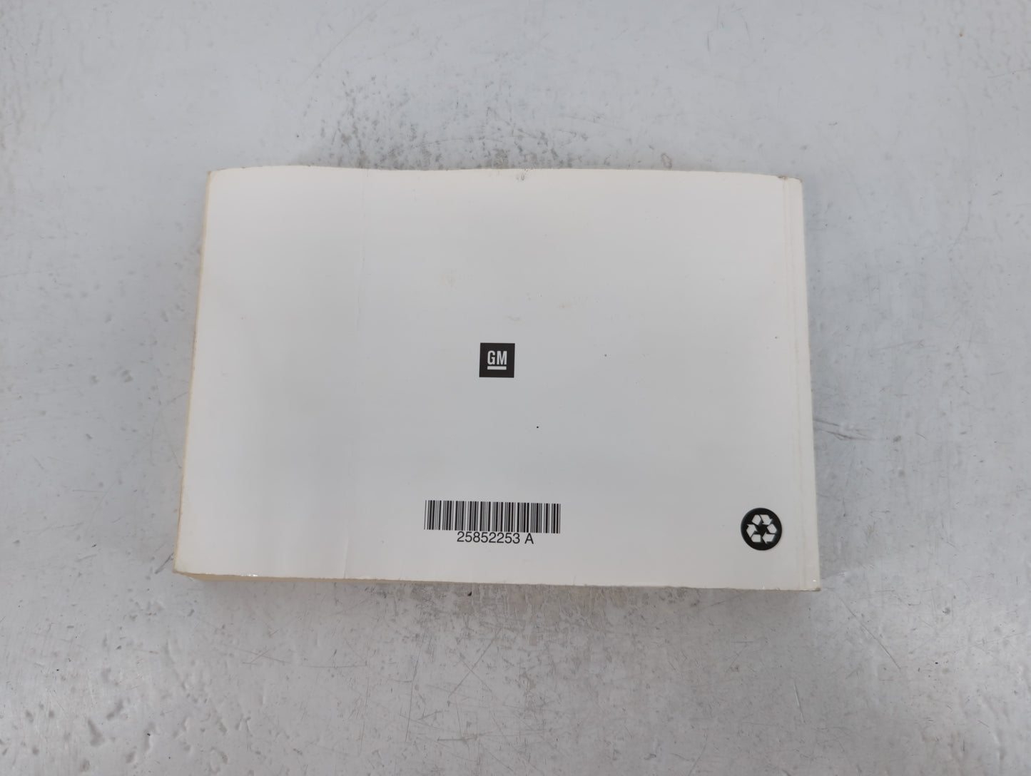 2010 Chevrolet Malibu Owners Manual Book Guide P/N:25852253 A OEM Used Auto Parts - Oemusedautoparts1.com