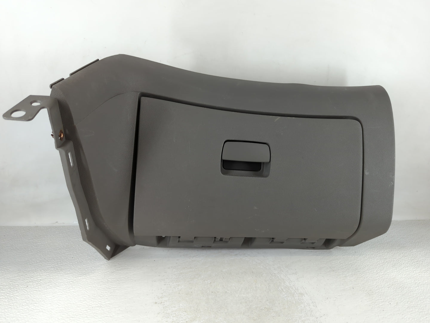 2010 Chevrolet Malibu Passenger Glove Box Door Storage Compartment 693955 - Oemusedautoparts1.com