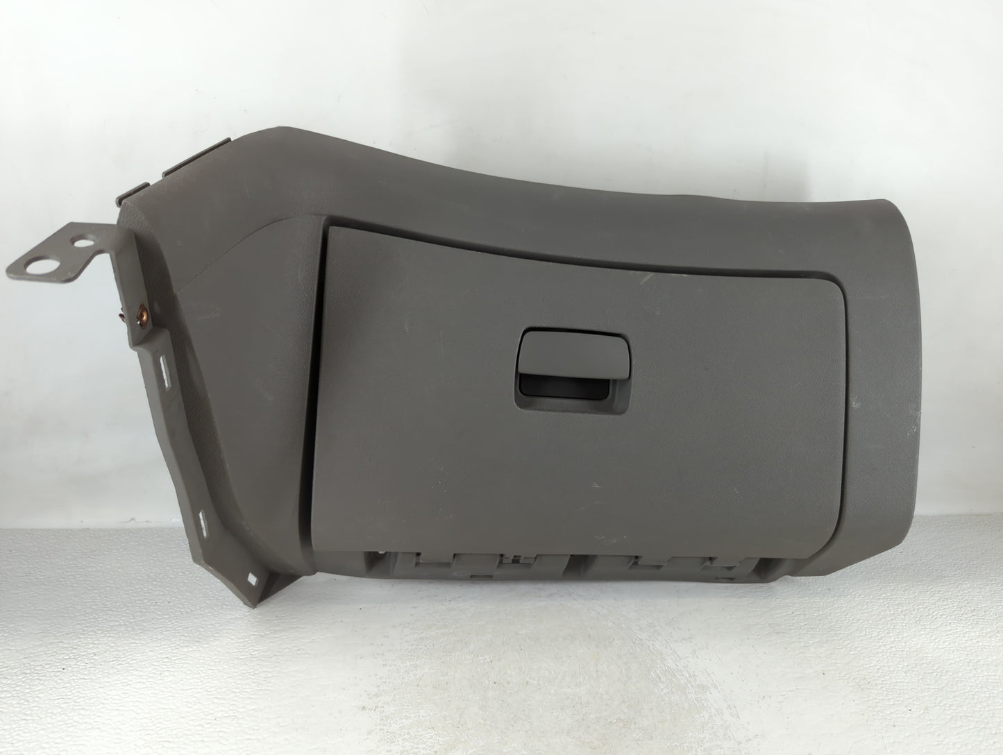 2010 Chevrolet Malibu Passenger Glove Box Door Storage Compartment 693955 - Oemusedautoparts1.com