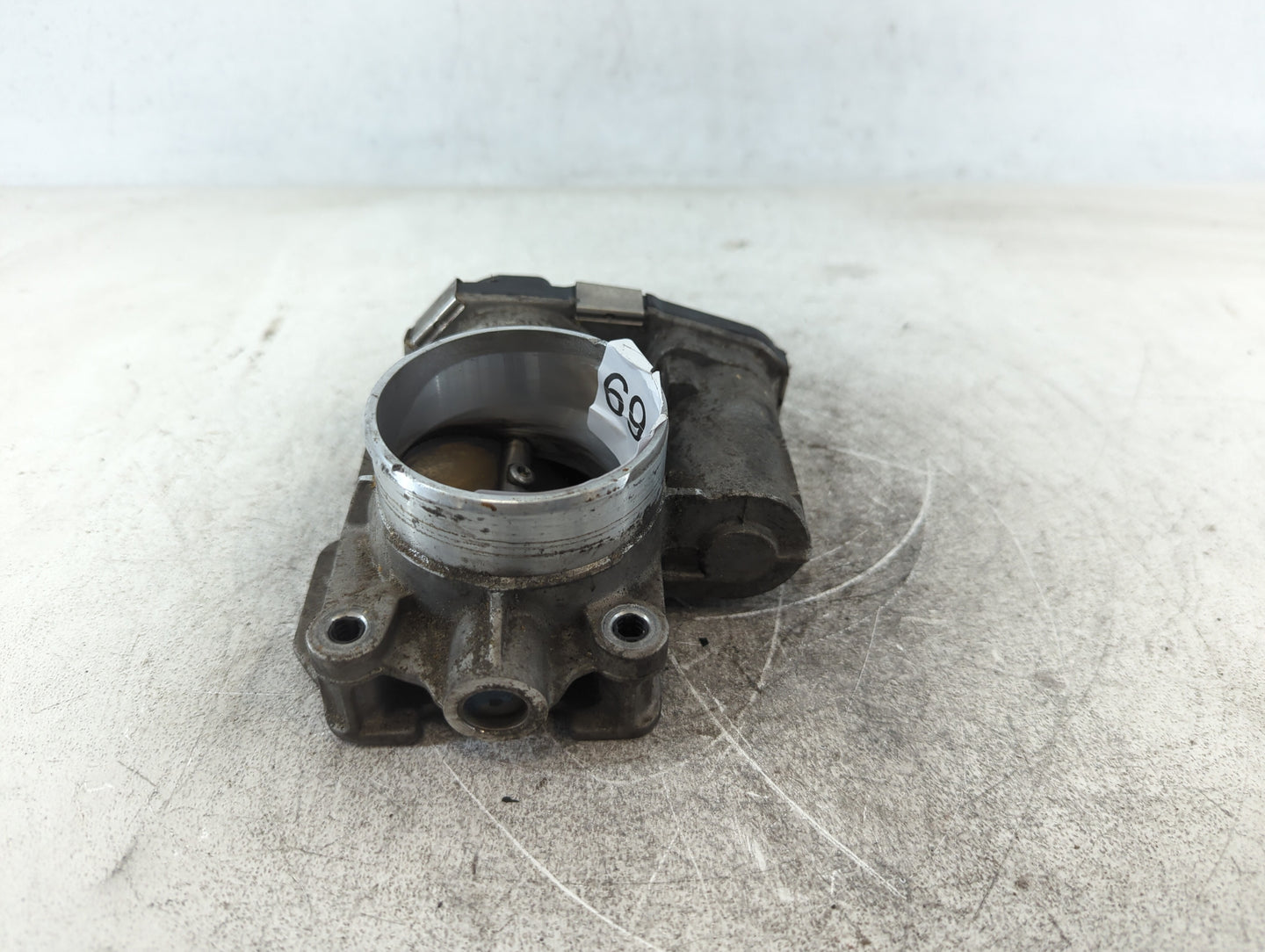 2008-2012 Chevrolet Malibu Throttle Body Fits Fits 2007 2008 2009 2010 2011 2012 OEM Used Auto Parts - Oemusedautoparts1.com