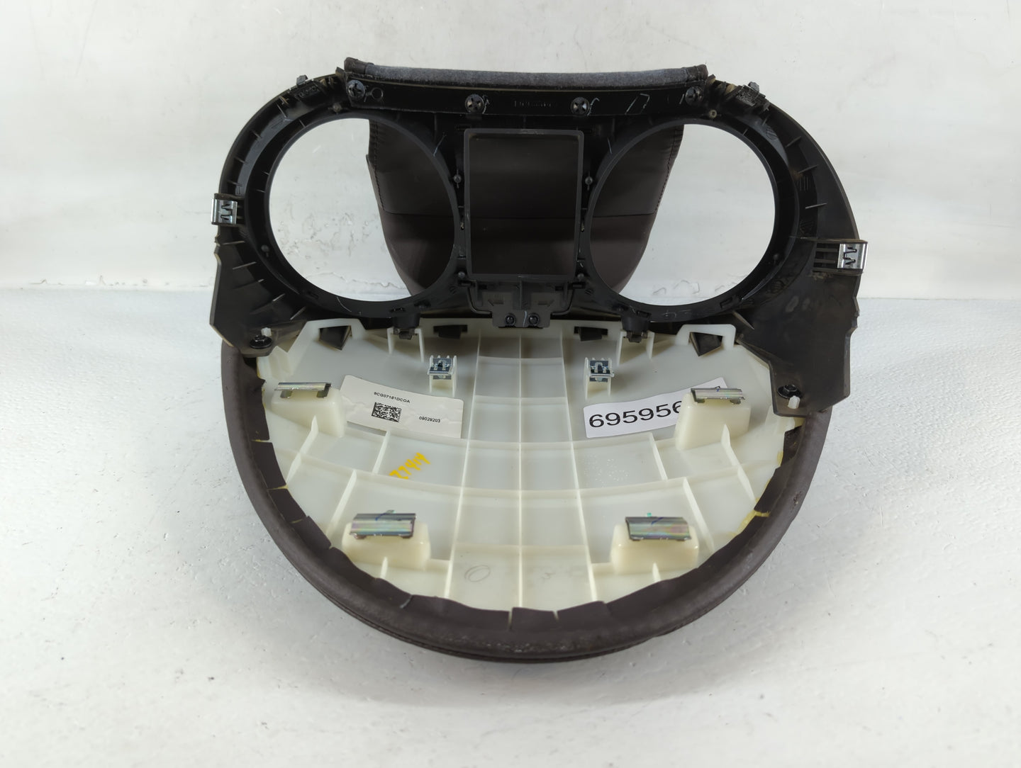 2010 Chevrolet Malibu Radio Climate Panel Bezel - Oemusedautoparts1.com