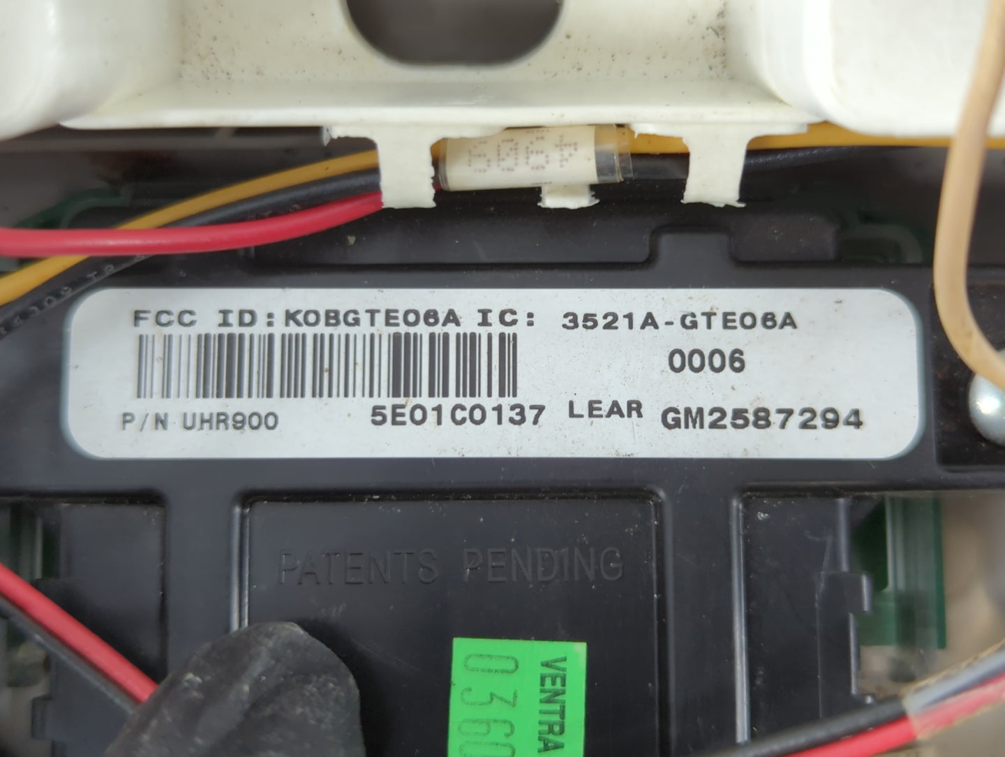 2010 Chevrolet Malibu Overhead Roof Console 695958 - Oemusedautoparts1.com