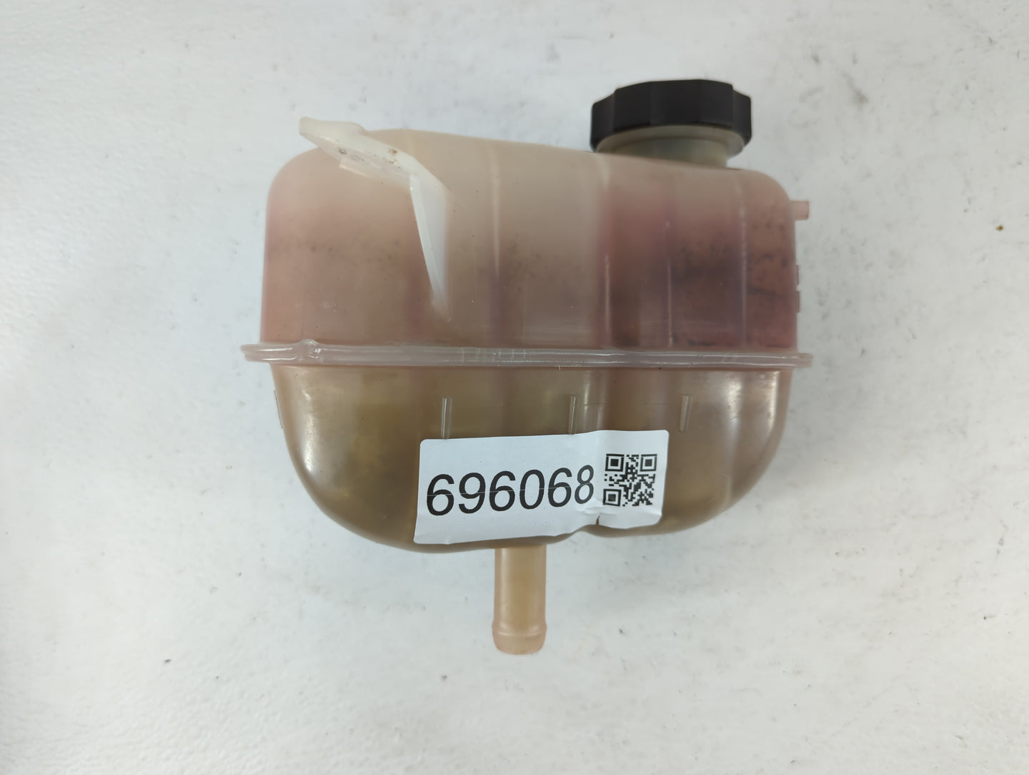 2007 Chevrolet Malibu Radiator Coolant Overflow Expansion Tank Bottle 696068 - Oemusedautoparts1.com