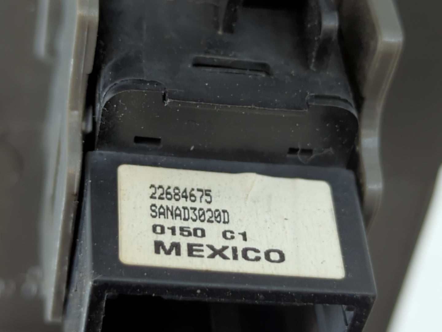 2010-2011 Chevrolet Malibu Master Power Window Switch Replacement Driver Side Left P/N:22684675 Fits Fits 2010 2011 OEM Used