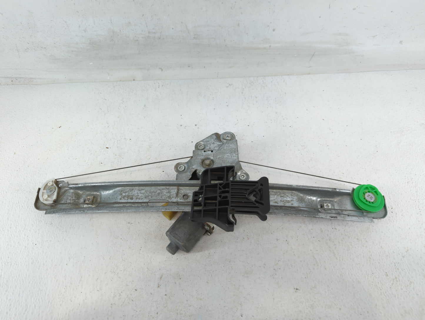 2008-2012 Chevrolet Malibu Driver Left Rear Window Regulator 700665 - Oemusedautoparts1.com