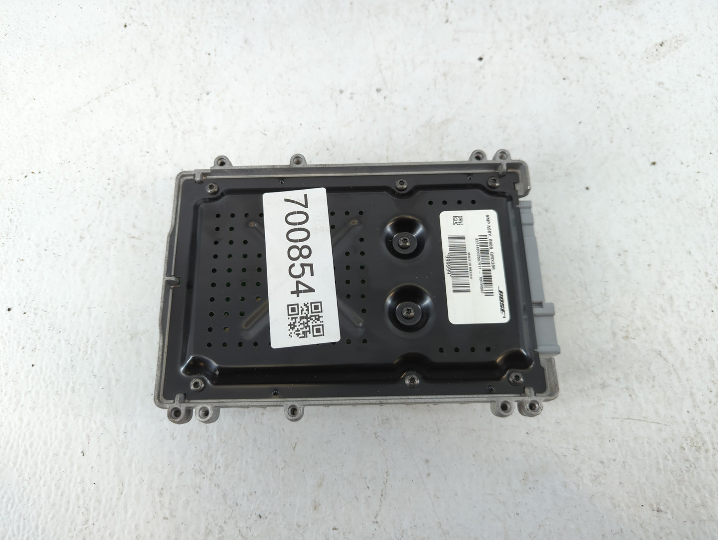 2010-2012 Chevrolet Malibu Radio AM FM Cd Player Receiver Replacement P/N:10039082 GMX386 Fits Fits 2010 2011 2012 OEM Used 