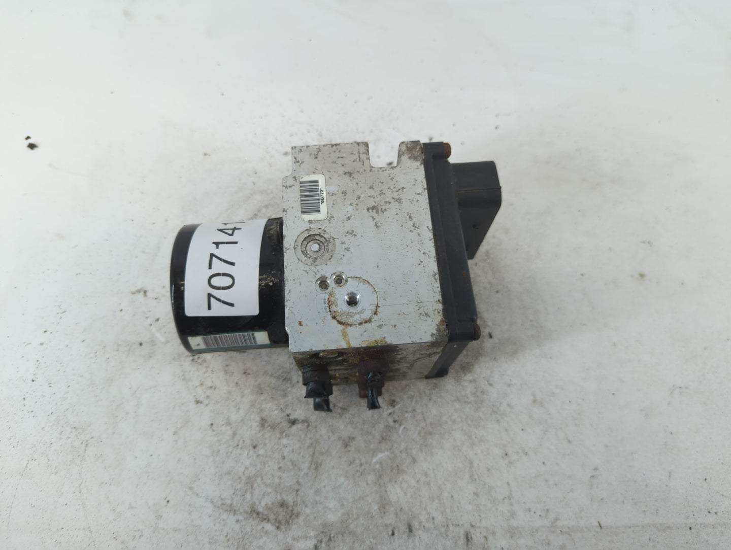 2010 Chevrolet Malibu ABS Pump Control Module Replacement P/N:16607212-N 25949990 Fits OEM Used Auto Parts - Oemusedautopart