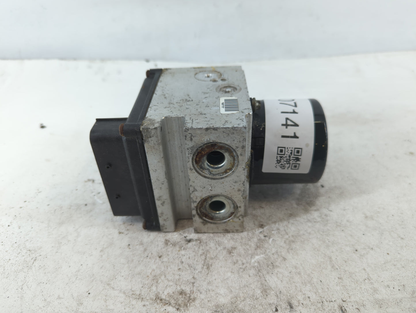 2010 Chevrolet Malibu ABS Pump Control Module Replacement P/N:16607212-N 25949990 Fits OEM Used Auto Parts - Oemusedautopart