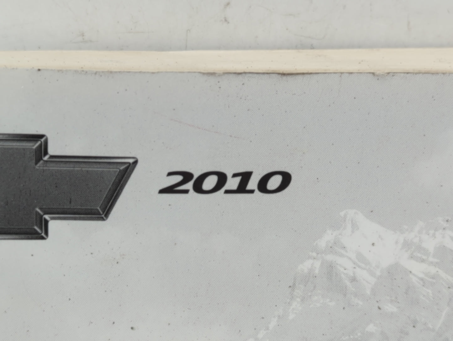 2010 Chevrolet Malibu Owners Manual Book Guide P/N:25852253 B OEM Used Auto Parts - Oemusedautoparts1.com