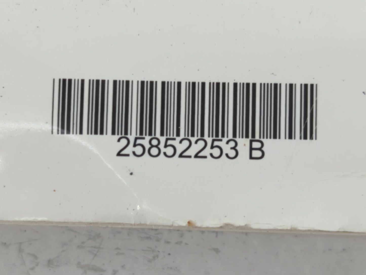 2010 Chevrolet Malibu Owners Manual Book Guide P/N:25852253 B OEM Used Auto Parts - Oemusedautoparts1.com
