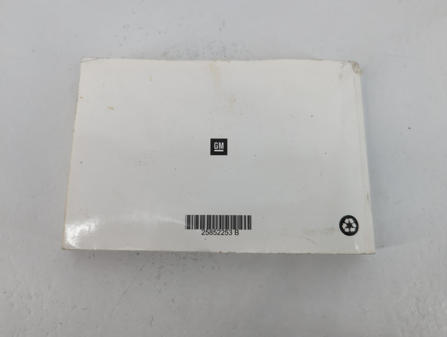 2010 Chevrolet Malibu Owners Manual Book Guide P/N:25852253 B OEM Used Auto Parts - Oemusedautoparts1.com