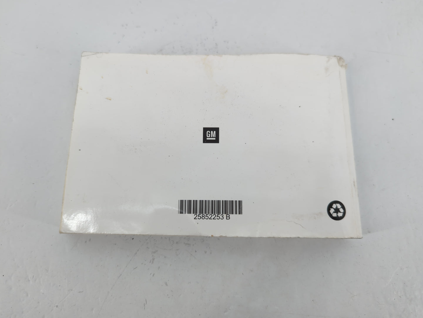 2010 Chevrolet Malibu Owners Manual Book Guide P/N:25852253 B OEM Used Auto Parts - Oemusedautoparts1.com