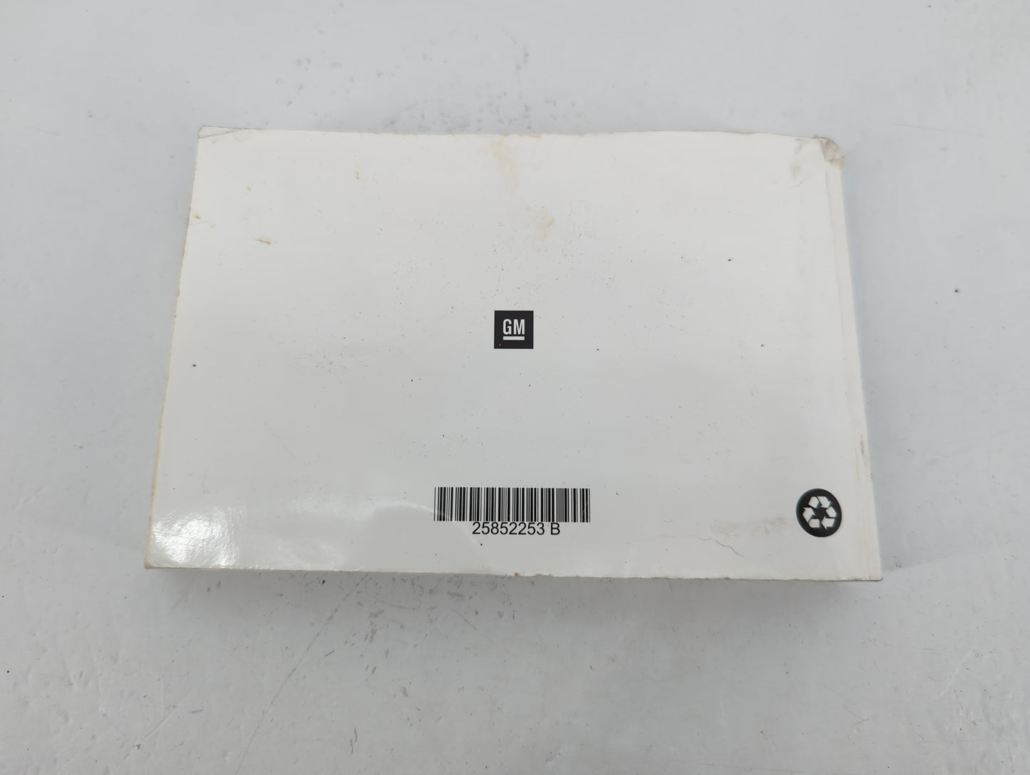 2010 Chevrolet Malibu Owners Manual Book Guide P/N:25852253 B OEM Used Auto Parts - Oemusedautoparts1.com