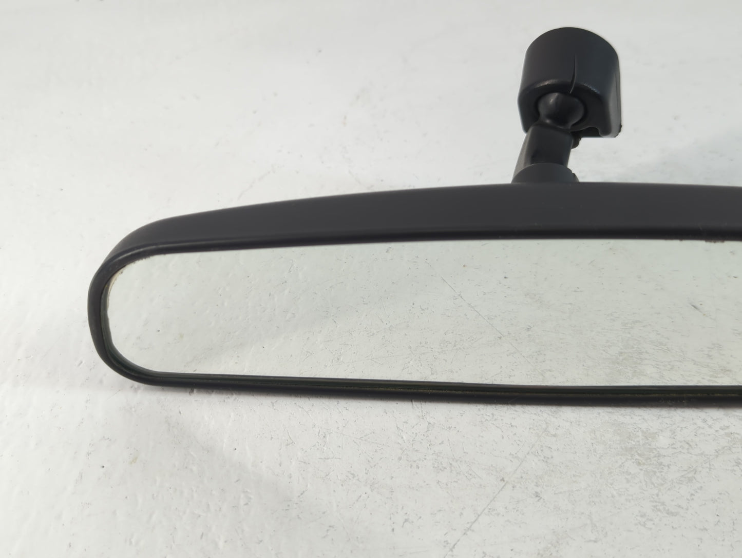 1997-2012 Chevrolet Malibu Interior Rear View Mirror Replacement OEM P/N:E11015828 Fits OEM Used Auto Parts - Oemusedautopar