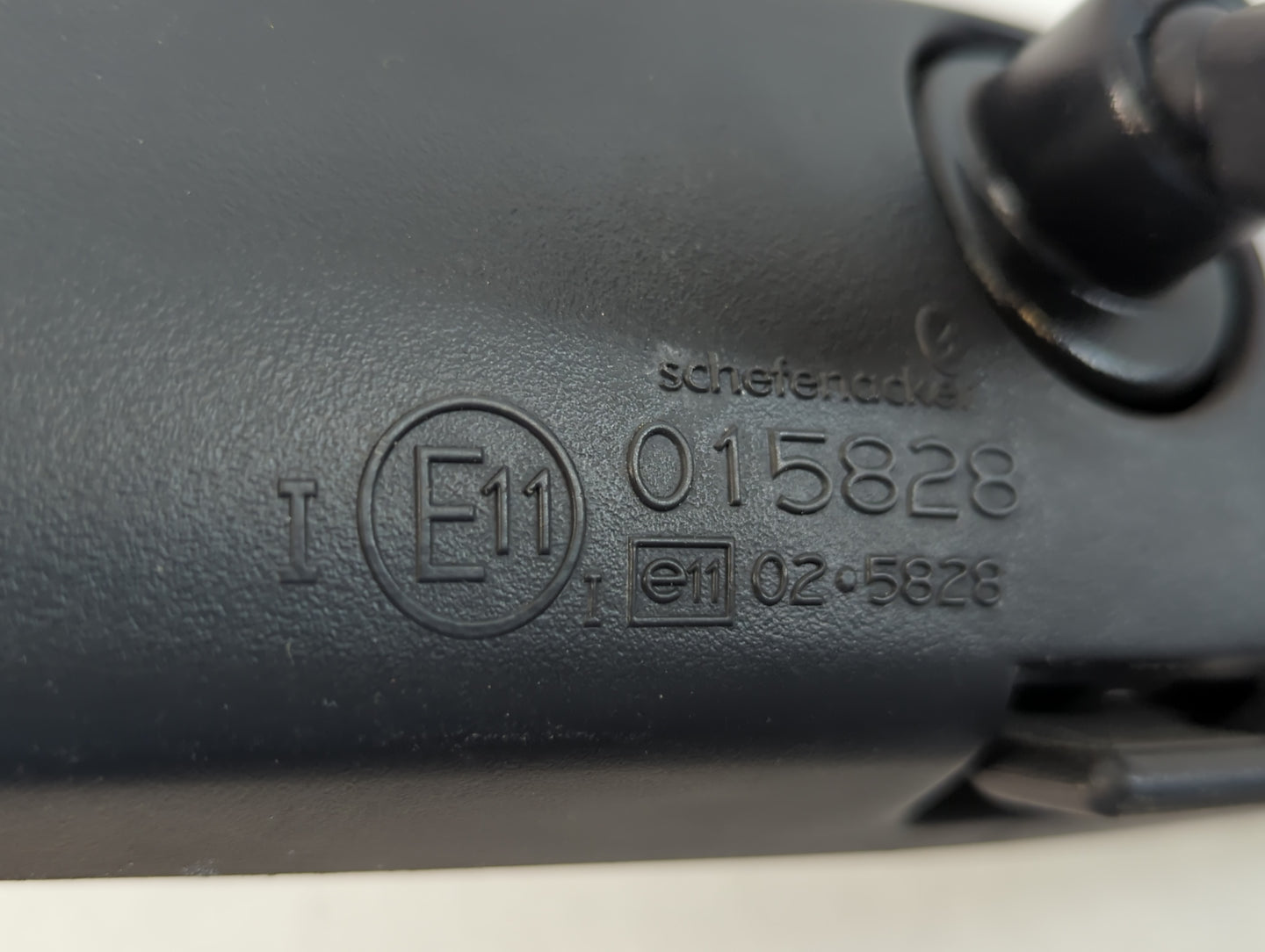 1997-2012 Chevrolet Malibu Interior Rear View Mirror Replacement OEM P/N:E11015828 Fits OEM Used Auto Parts - Oemusedautopar