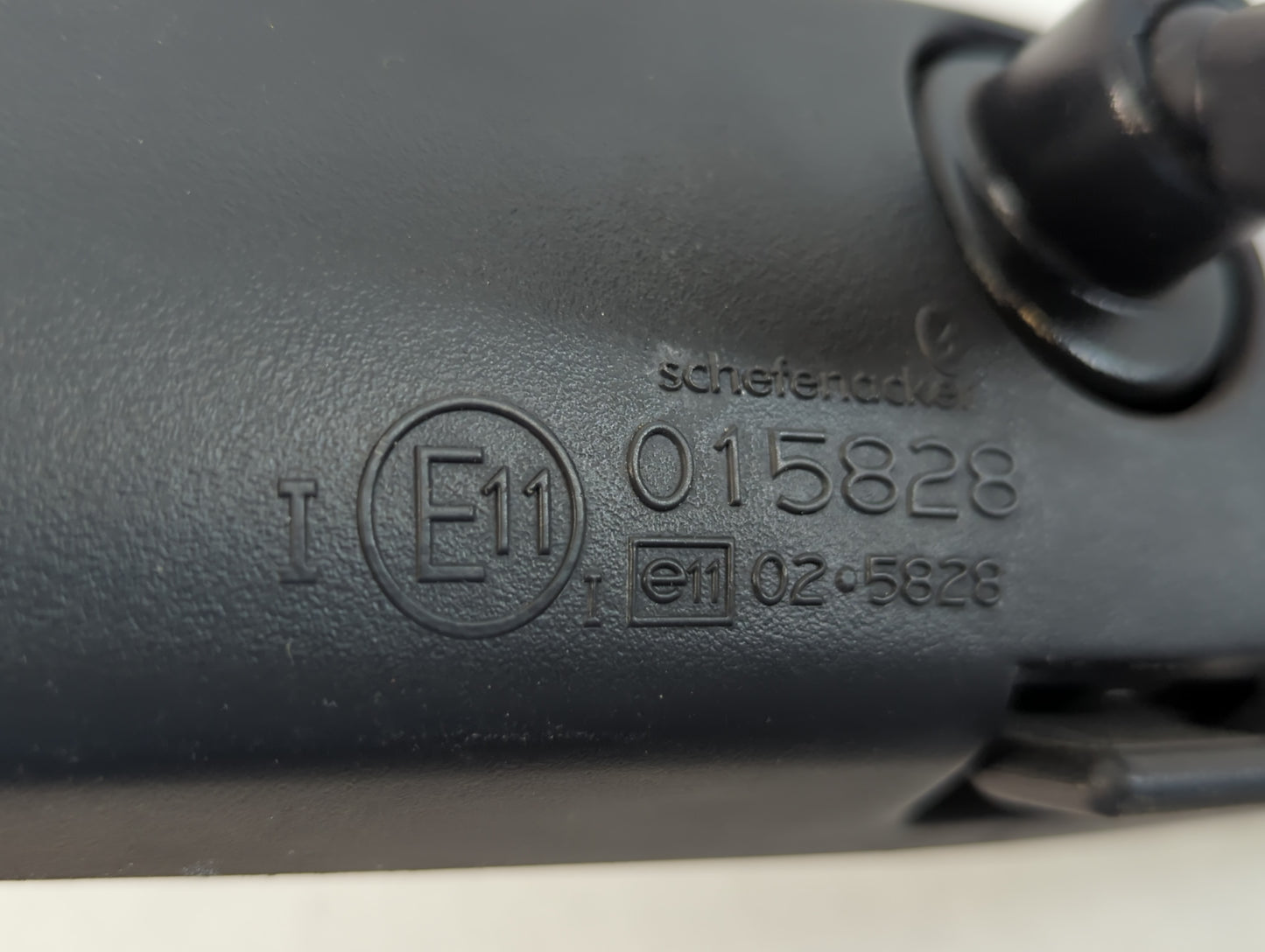 1997-2012 Chevrolet Malibu Interior Rear View Mirror Replacement OEM P/N:E11015828 Fits OEM Used Auto Parts - Oemusedautopar