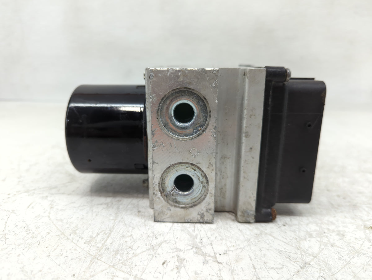 2010 Chevrolet Malibu Anti-Lock Brake ABS Pump Module Actuator OEM P/N:25949990 16607212-N Fits OEM Used Auto Parts - Oemuse