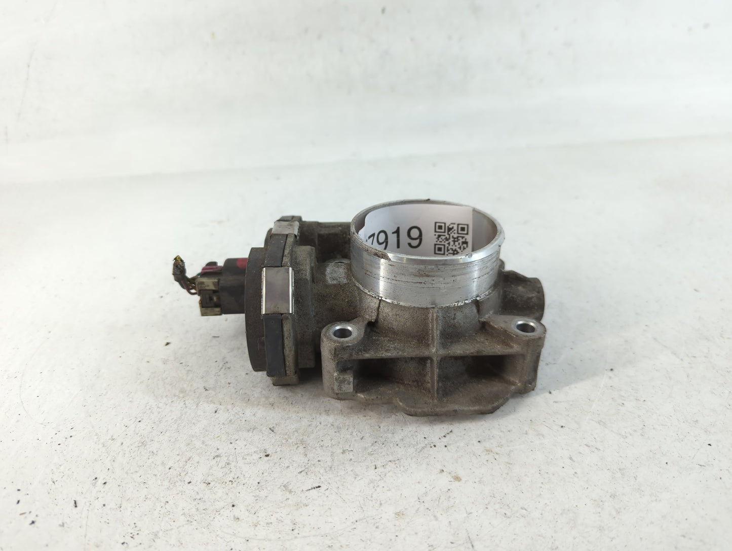 2008-2012 Chevrolet Malibu Throttle Body P/N:AA668AA1415 Fits Fits 2007 2008 2009 2010 2011 2012 OEM Used Auto Parts - Oemus