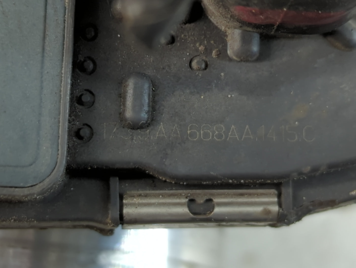 2008-2012 Chevrolet Malibu Throttle Body P/N:AA668AA1415 Fits Fits 2007 2008 2009 2010 2011 2012 OEM Used Auto Parts - Oemus