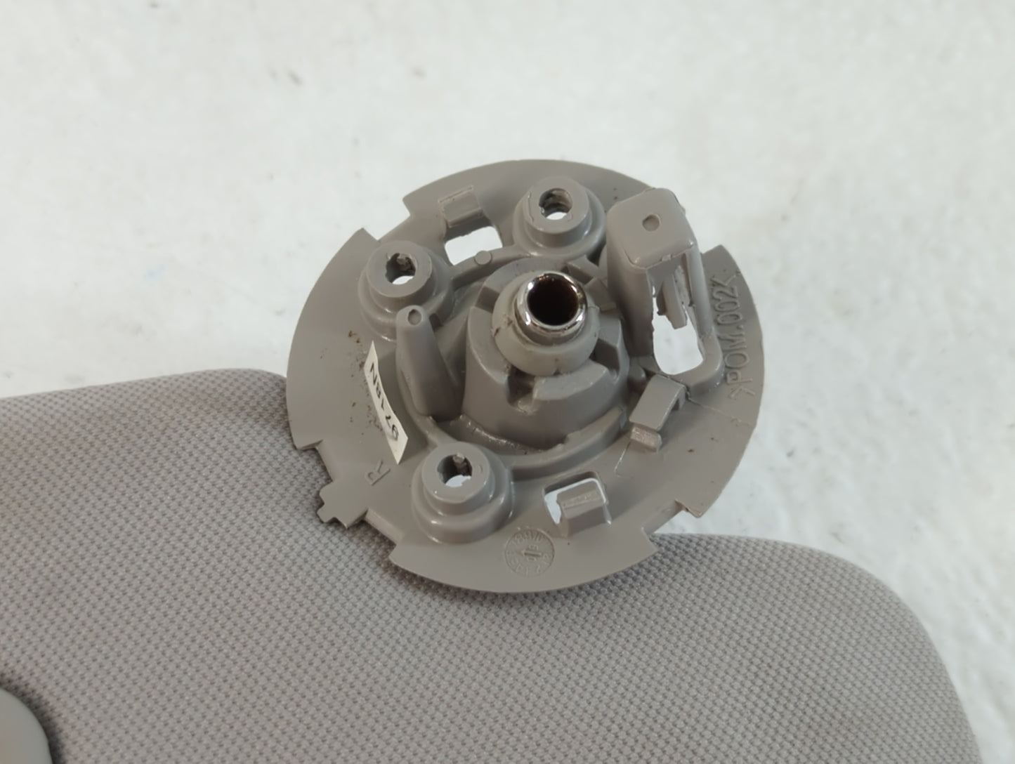 2004-2012 Chevrolet Malibu Sun Visor Shade Replacement Passenger Right Mirror Fits Fits 2004 2005 2008 2009 2010 2011 2012 O