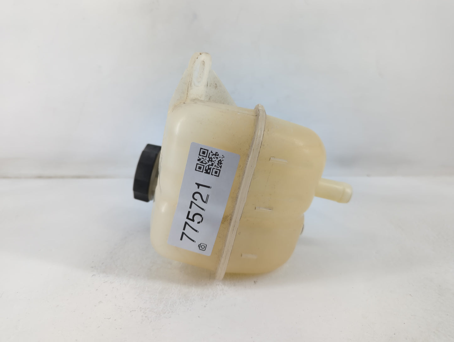 2007 Chevrolet Malibu Radiator Coolant Overflow Expansion Tank Bottle - Oemusedautoparts1.com