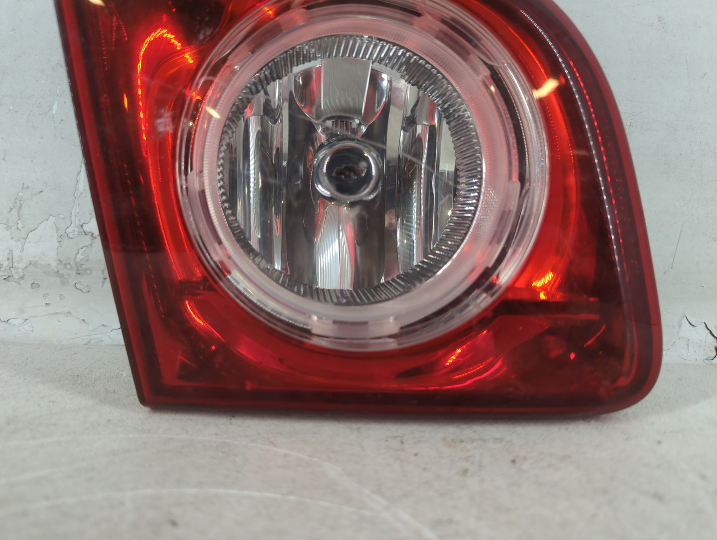2008-2012 Chevrolet Malibu Rear Center Lid Brake Light Tail Light Fits Fits 2008 2009 2010 2011 2012 OEM Used Auto Parts - O