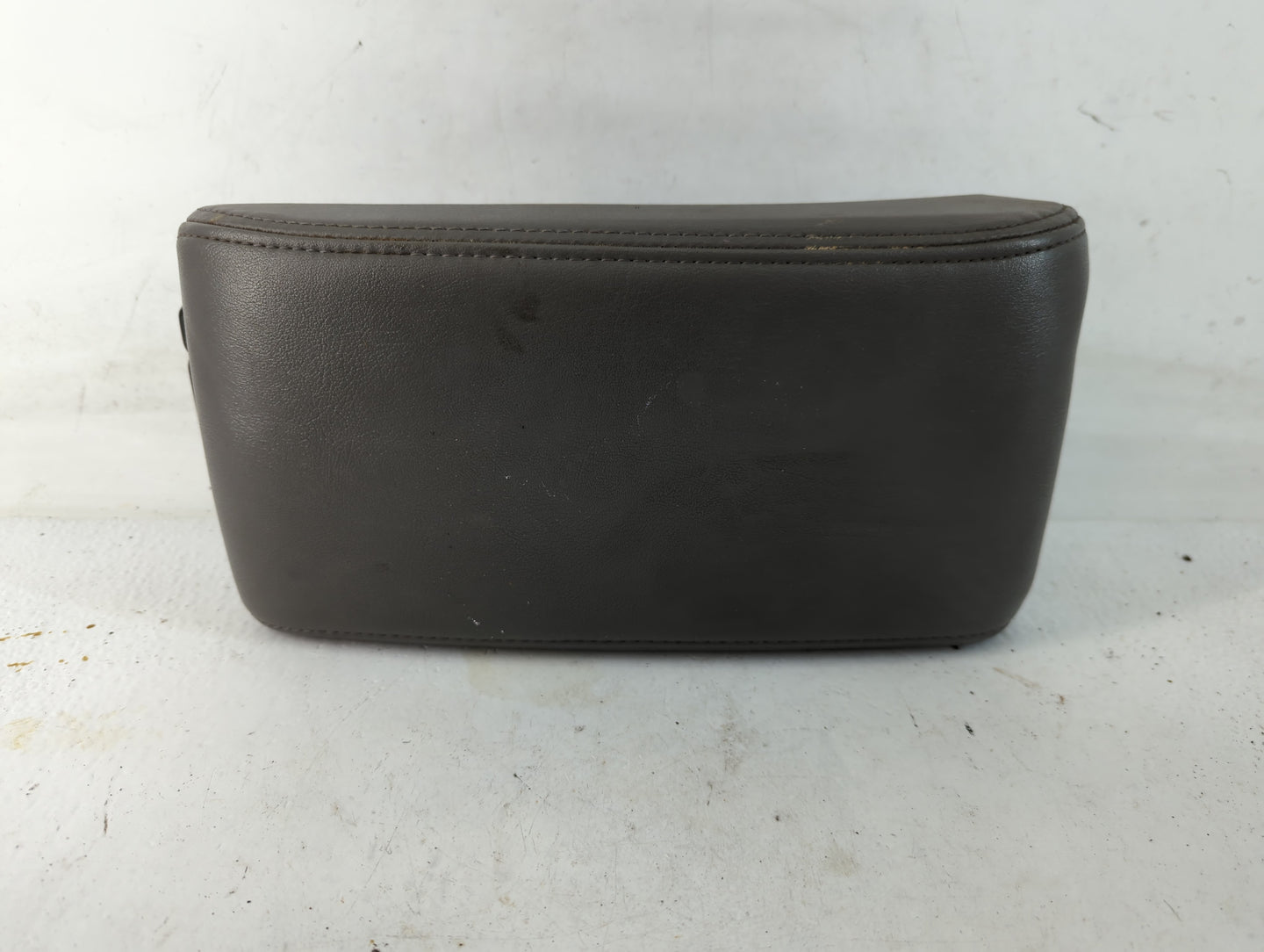 2010 Chevrolet Malibu Center Console Armrest Cover Lid Fits OEM Used Auto Parts - Oemusedautoparts1.com