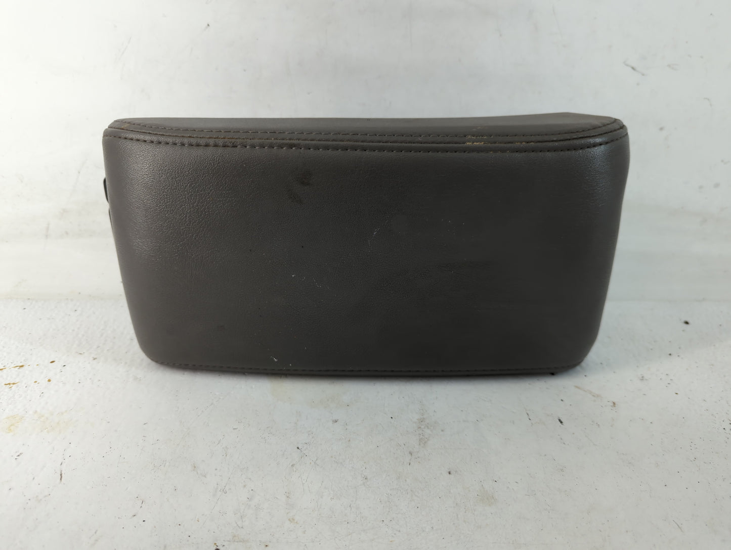 2010 Chevrolet Malibu Center Console Armrest Cover Lid Fits OEM Used Auto Parts - Oemusedautoparts1.com