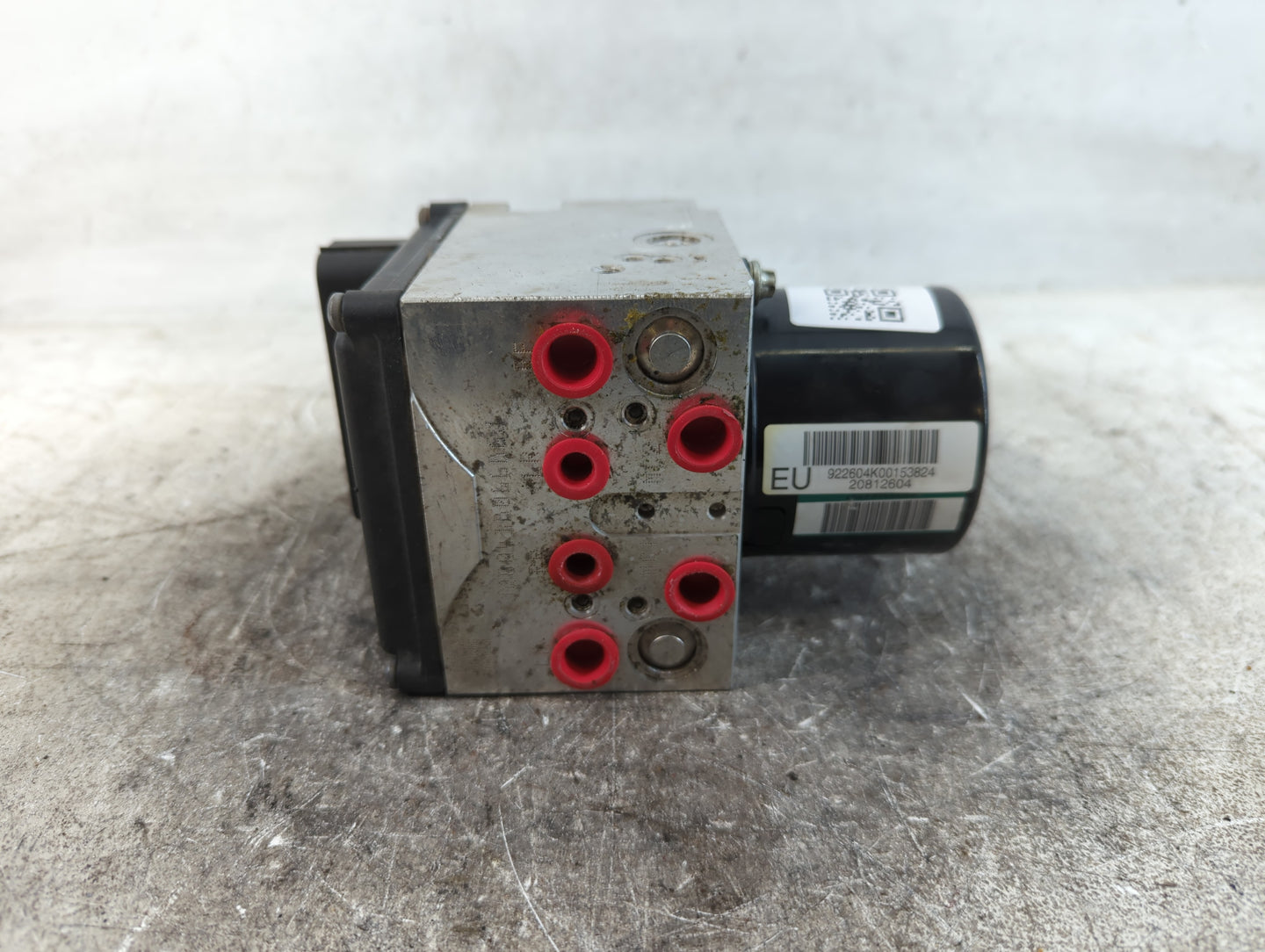 2010 Chevrolet Malibu ABS Pump Control Module Replacement P/N:25949990 Fits OEM Used Auto Parts - Oemusedautoparts1.com