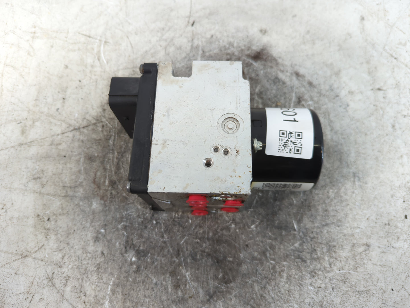 2010 Chevrolet Malibu ABS Pump Control Module Replacement P/N:25949990 Fits OEM Used Auto Parts - Oemusedautoparts1.com