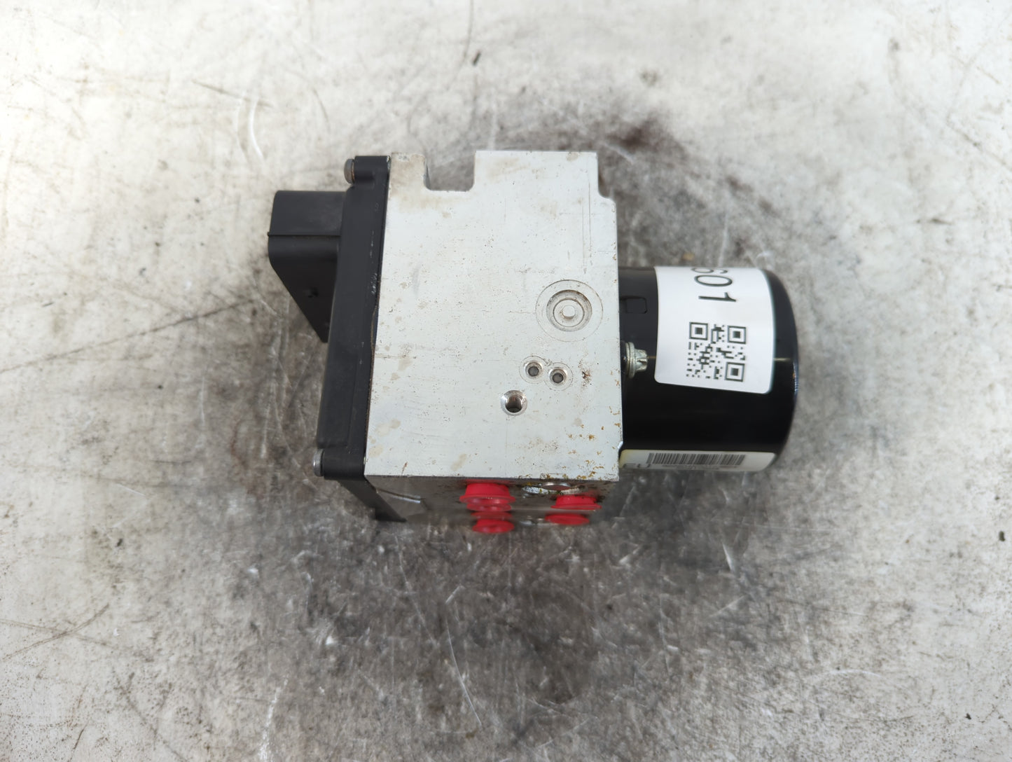 2010 Chevrolet Malibu ABS Pump Control Module Replacement P/N:25949990 Fits OEM Used Auto Parts - Oemusedautoparts1.com