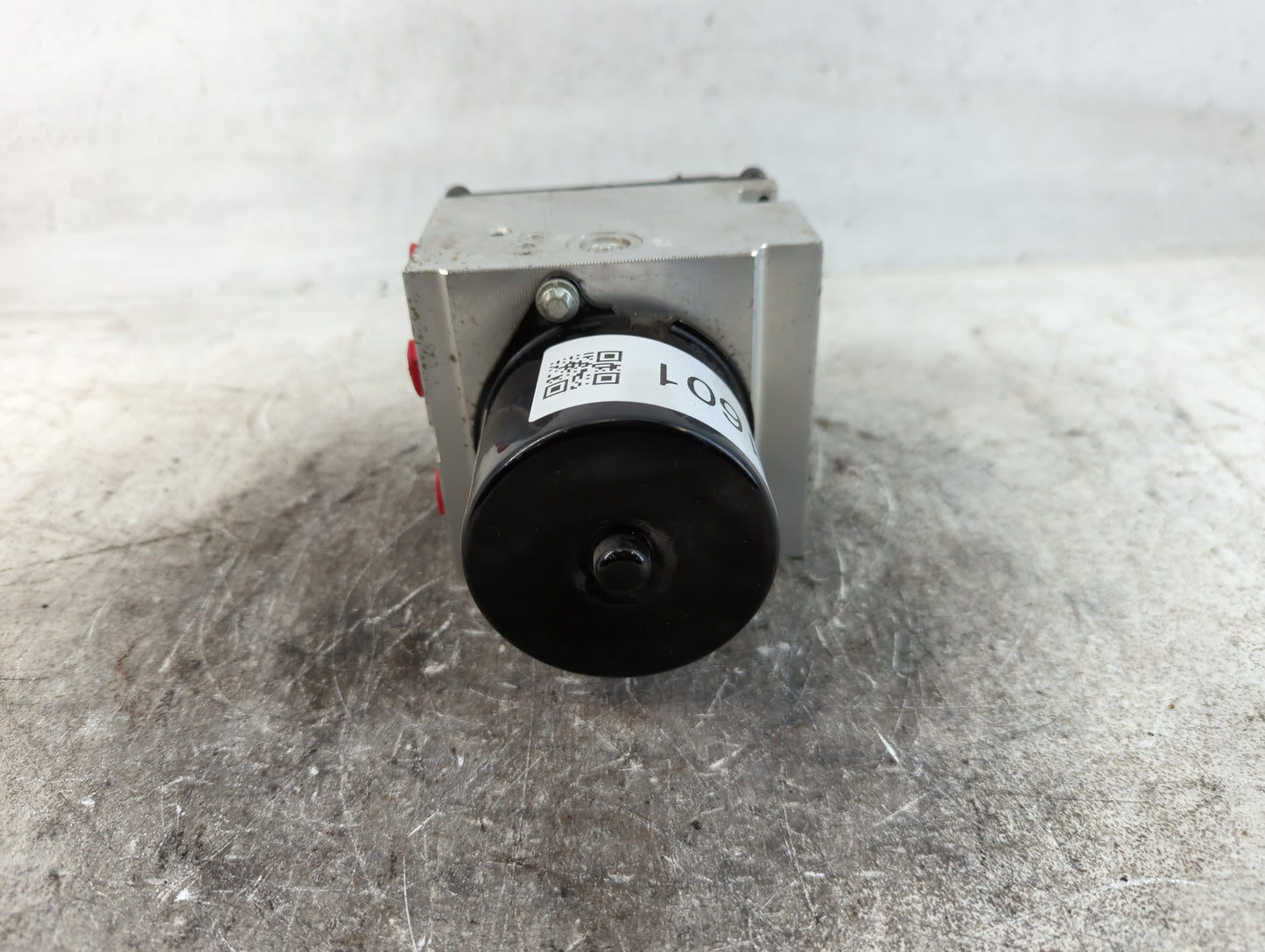 2010 Chevrolet Malibu ABS Pump Control Module Replacement P/N:25949990 Fits OEM Used Auto Parts - Oemusedautoparts1.com