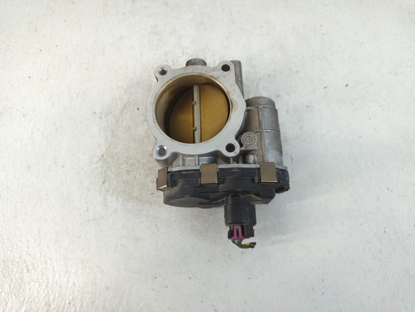 2008-2012 Chevrolet Malibu Throttle Body Fits Fits 2007 2008 2009 2010 2011 2012 2013 2014 OEM Used Auto Parts - Oemusedauto