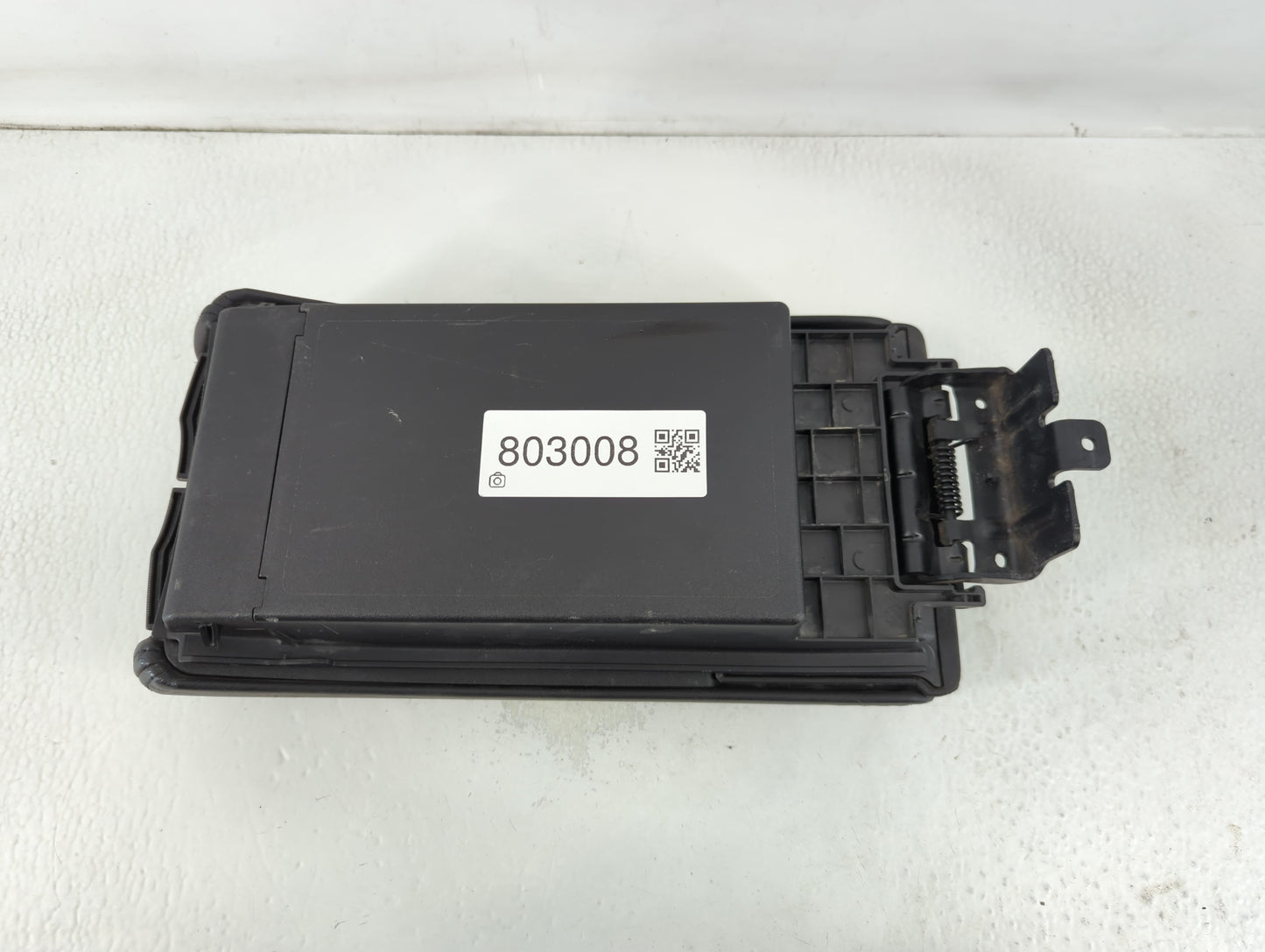 2010 Chevrolet Malibu Center Console Armrest Cover Lid P/N:1393615 Fits OEM Used Auto Parts - Oemusedautoparts1.com