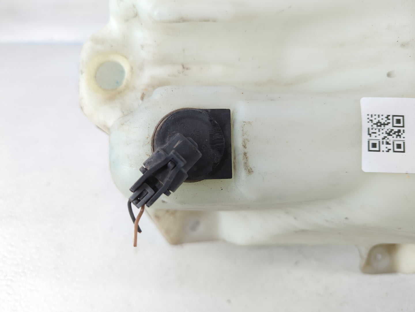 2007 Chevrolet Malibu Radiator Coolant Overflow Expansion Tank Bottle - Oemusedautoparts1.com