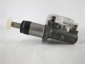 compare product 2008-2012 Chevrolet Malibu Brake Master Cylinder 864837
