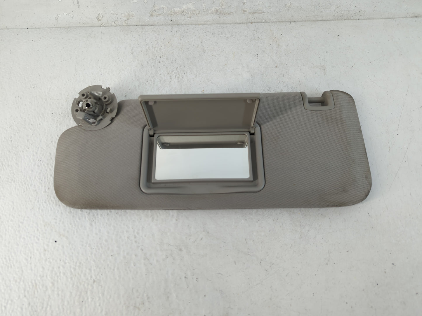 2004-2012 Chevrolet Malibu Sun Visor Shade Replacement Driver Left Mirror Fits Fits 2004 2005 2008 2009 2010 2011 2012 OEM U