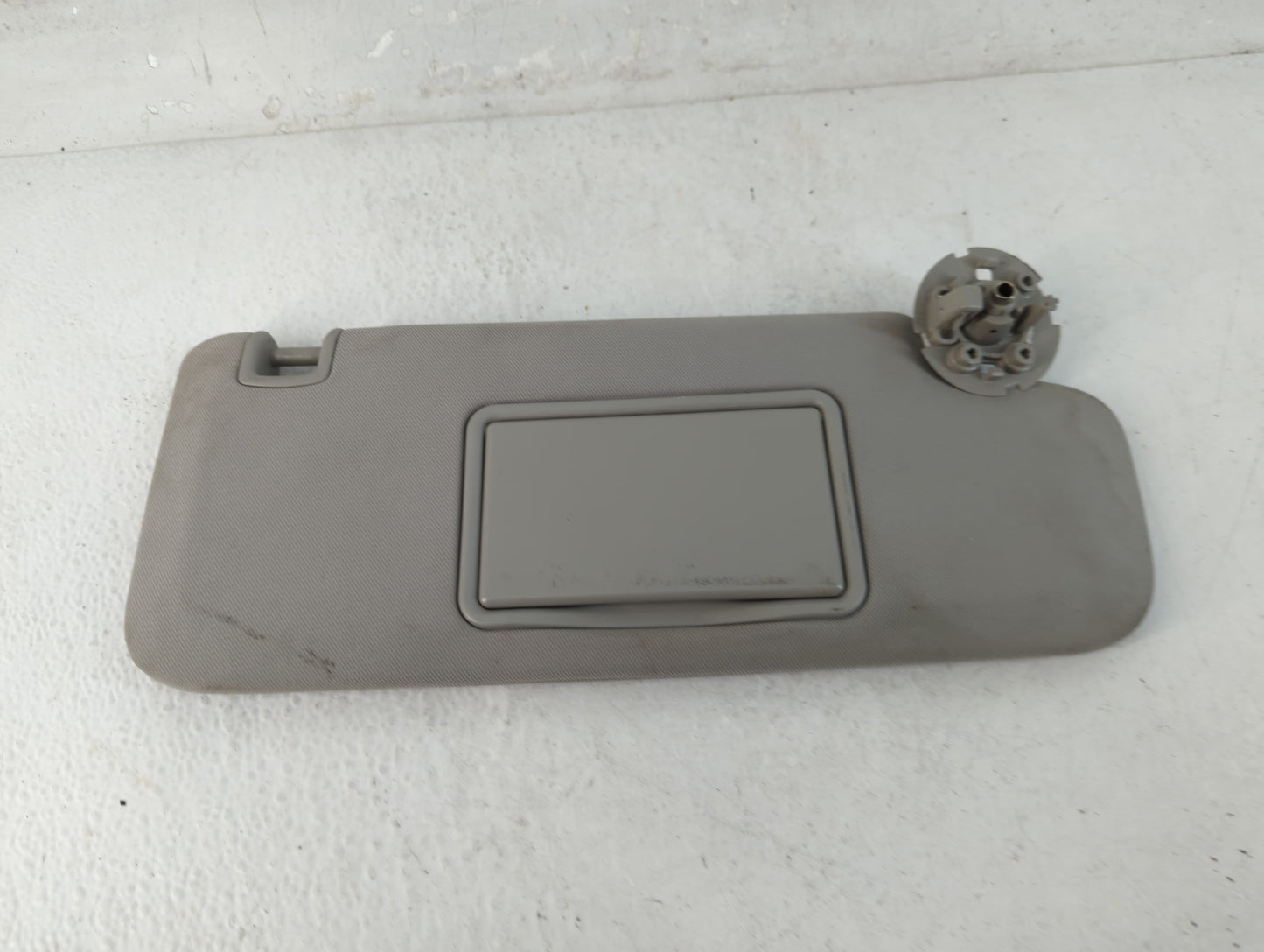 2004-2012 Chevrolet Malibu Sun Visor Shade Replacement Passenger Right Mirror Fits Fits 2004 2005 2008 2009 2010 2011 2012 O