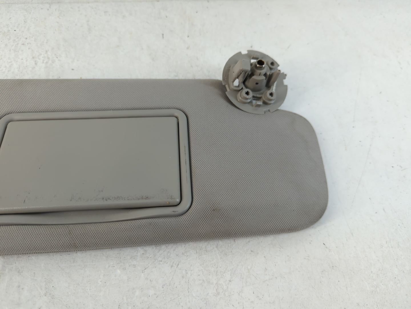 2004-2012 Chevrolet Malibu Sun Visor Shade Replacement Passenger Right Mirror Fits Fits 2004 2005 2008 2009 2010 2011 2012 O