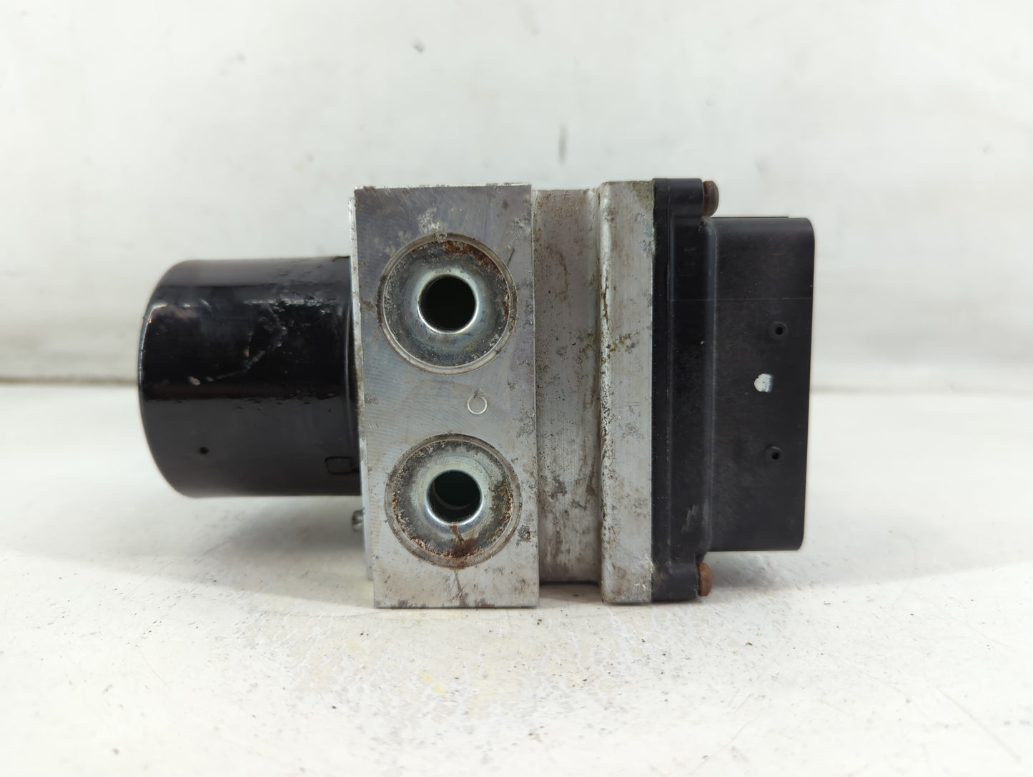 2010 Chevrolet Malibu ABS Pump Control Module Replacement Fits OEM Used Auto Parts - Oemusedautoparts1.com
