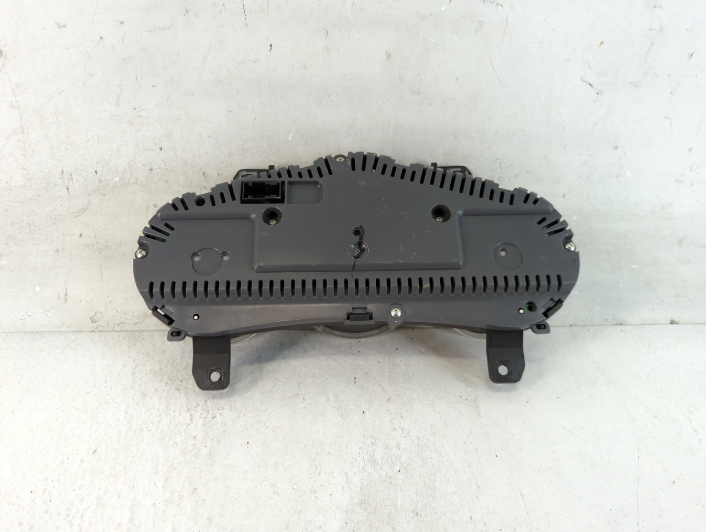 2010 Chevrolet Malibu Instrument Cluster Speedometer Gauges Fits OEM Used Auto Parts - Oemusedautoparts1.com