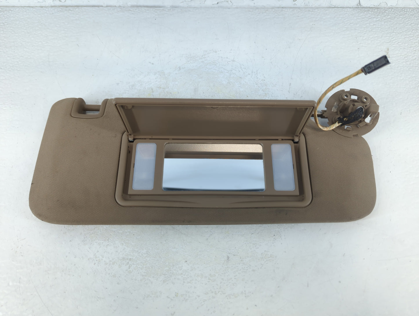 2004-2012 Chevrolet Malibu Sun Visor Shade Replacement Passenger Right Mirror Fits Fits 2004 2005 2008 2009 2010 2011 2012 O
