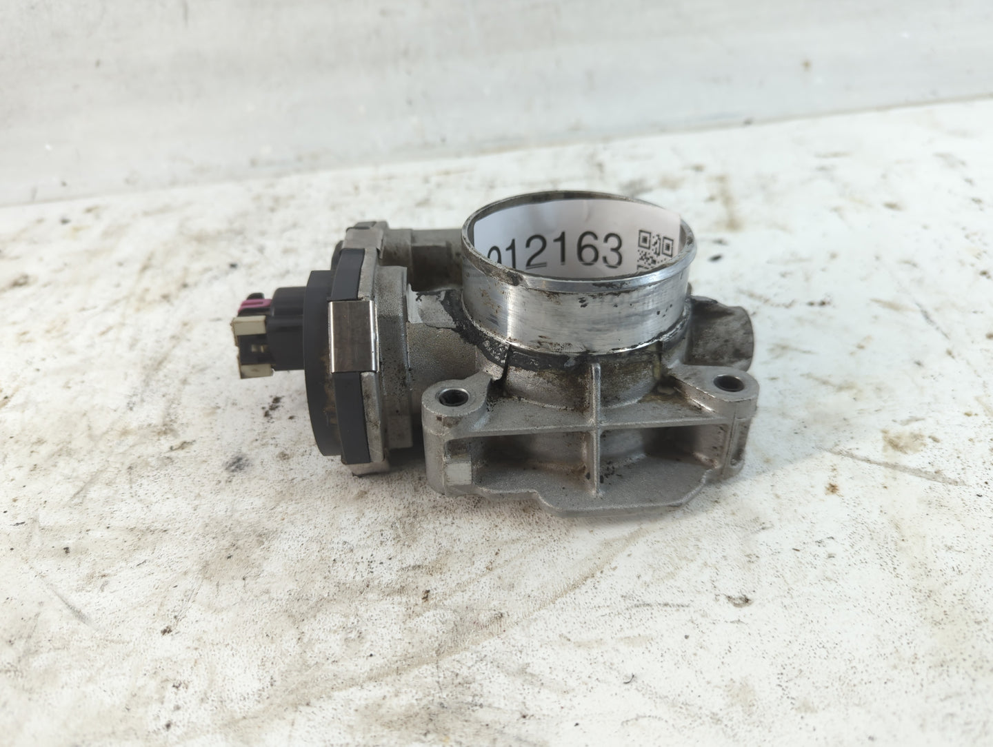 2008-2012 Chevrolet Malibu Throttle Body P/N:0079AA0862 F00H600072 Fits Fits 2007 2008 2009 2010 2011 2012 OEM Used Auto Par