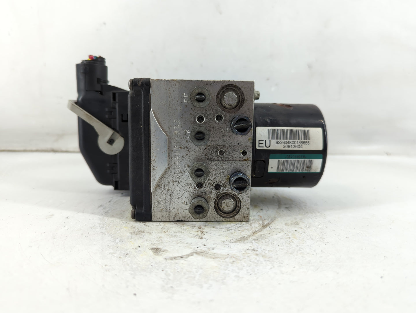 2010 Chevrolet Malibu ABS Pump Control Module Replacement P/N:25949990 Fits OEM Used Auto Parts - Oemusedautoparts1.com