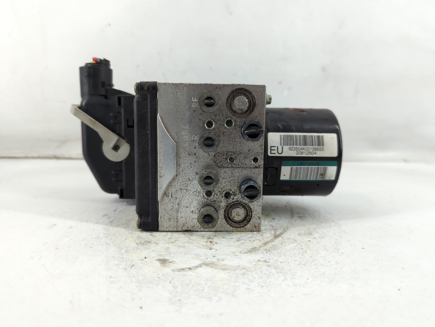 2010 Chevrolet Malibu ABS Pump Control Module Replacement P/N:25949990 Fits OEM Used Auto Parts - Oemusedautoparts1.com
