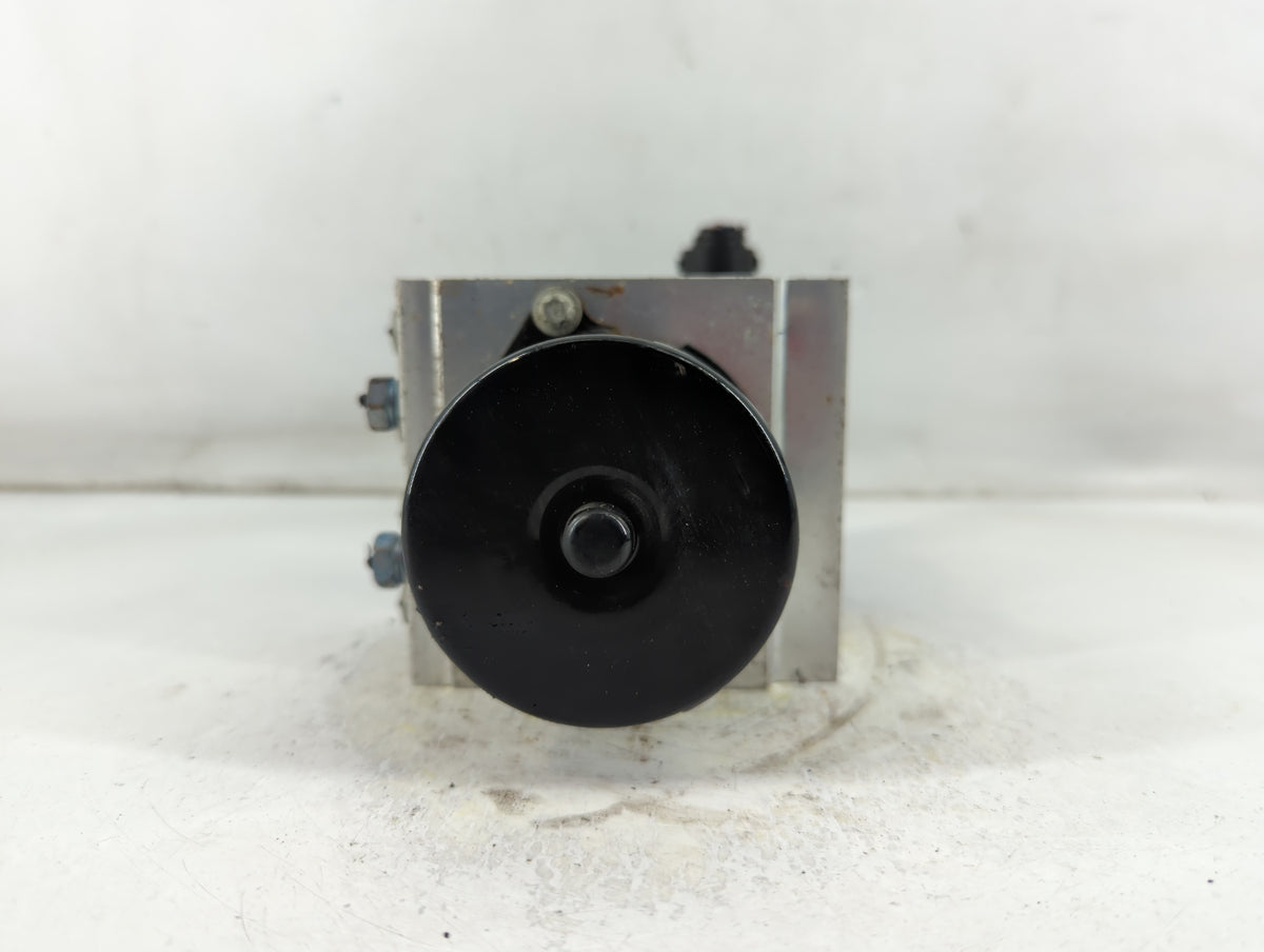 2010 Chevrolet Malibu Anti-Lock Brake ABS Pump Module Actuator OEM P/N:25949990 Fits OEM Used Auto Parts - Oemusedautoparts1