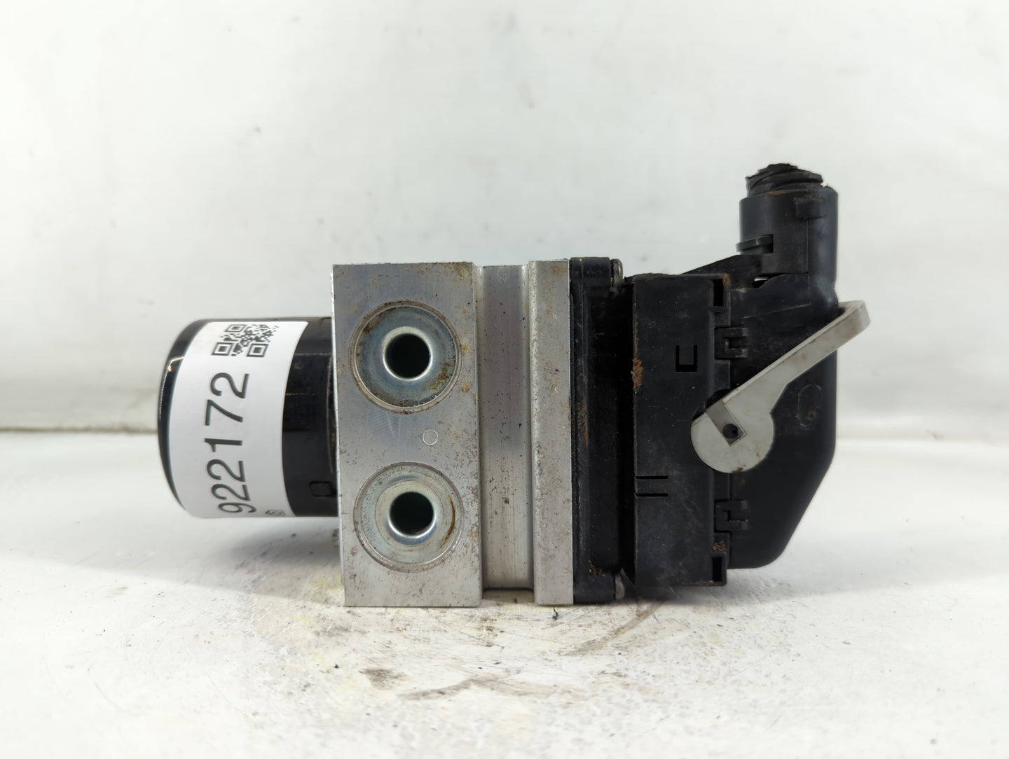 2010 Chevrolet Malibu ABS Pump Control Module Replacement P/N:25949990 Fits OEM Used Auto Parts - Oemusedautoparts1.com