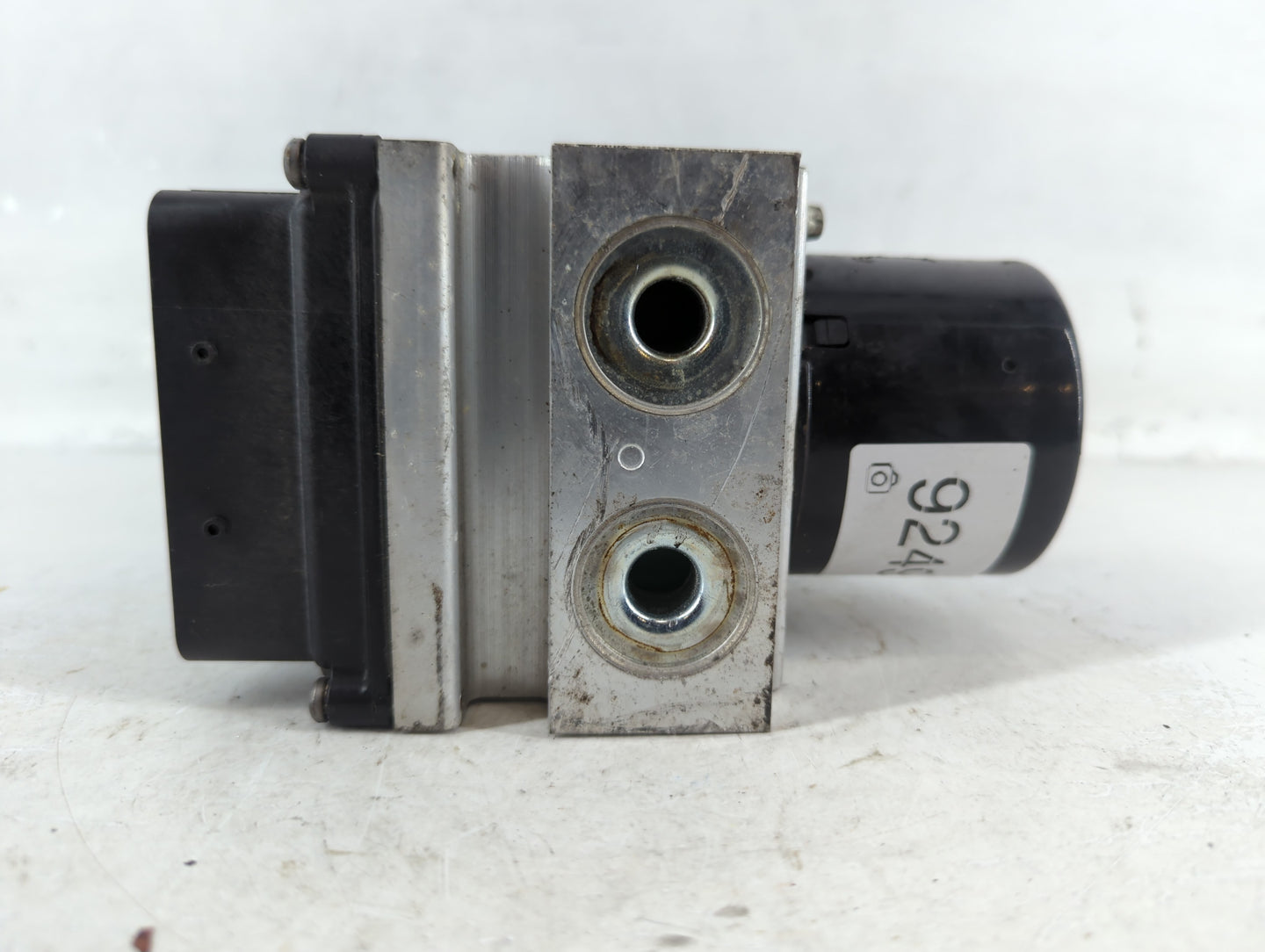 2010 Chevrolet Malibu ABS Pump Control Module Replacement P/N:25949990 Fits OEM Used Auto Parts - Oemusedautoparts1.com