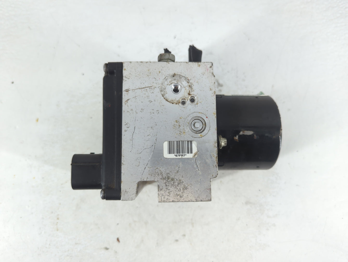 2010 Chevrolet Malibu ABS Pump Control Module Replacement P/N:25949990 Fits OEM Used Auto Parts - Oemusedautoparts1.com