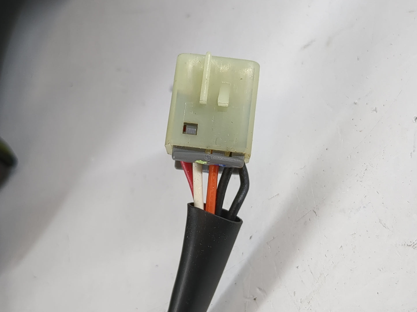 2008-2012 Chevrolet Malibu Passenger Right Side View Manual Door Mirror - Oemusedautoparts1.com